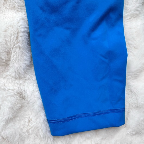 Lulu Lemon Wunder Train High Rise Crop Sz 4 - Picture 9 of 10